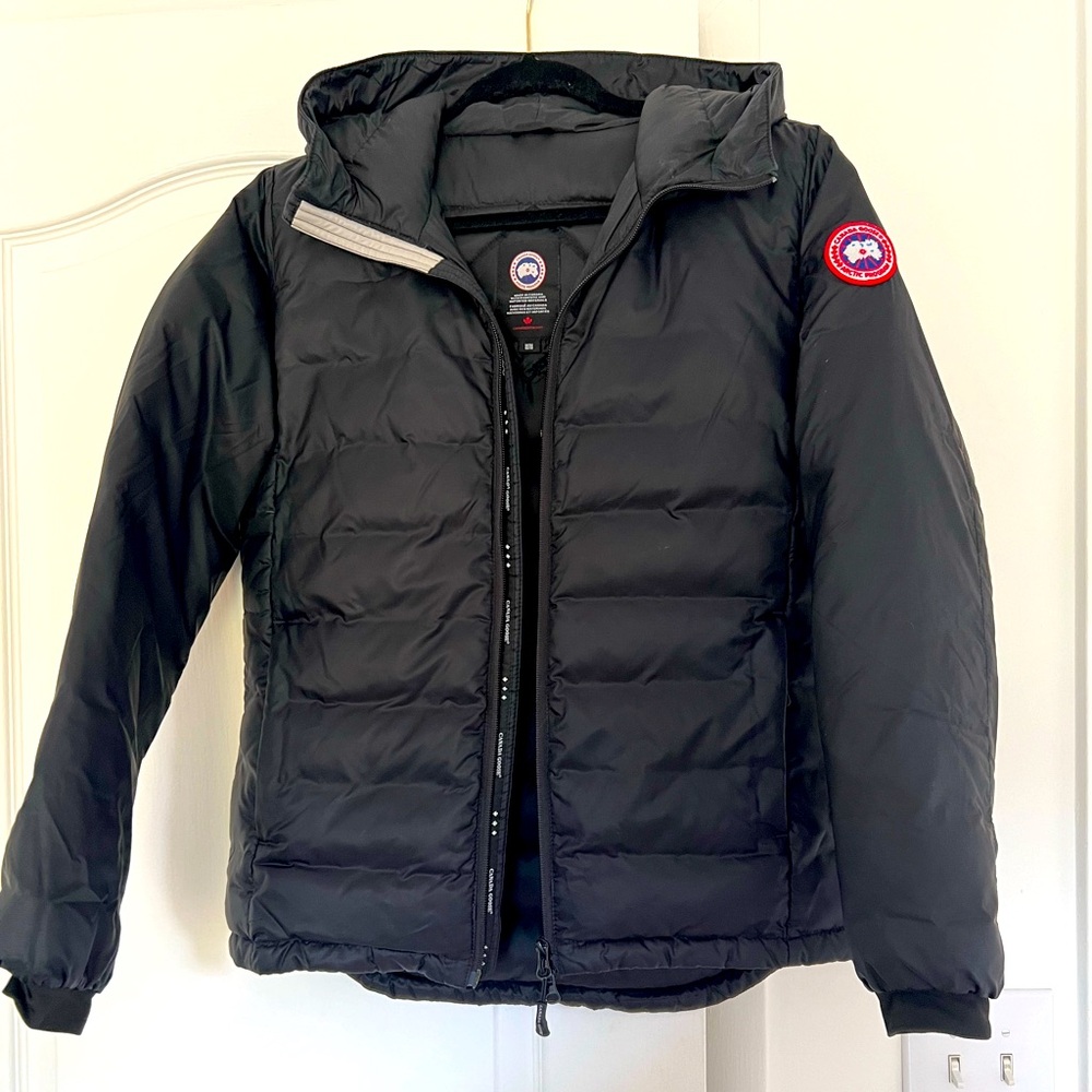 Canada Goose Women’s Down Coat Size Medium